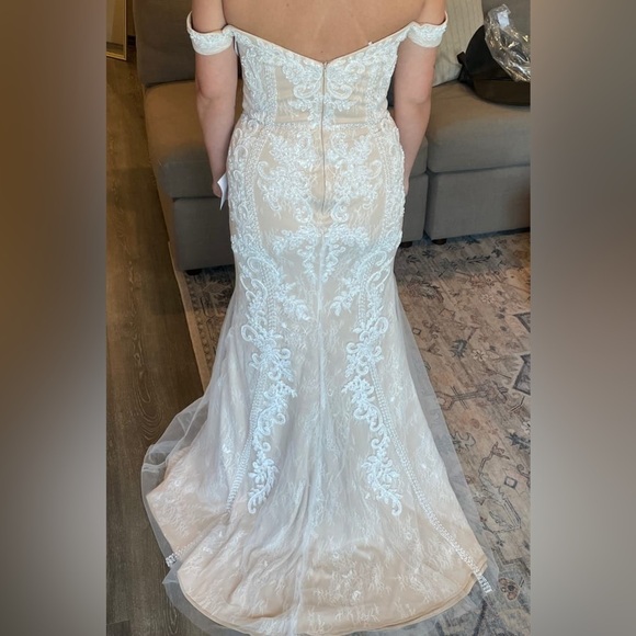 NWOT Luxe Promised Love White Beaded Lace Off-the-Shoulder Maxi Dress - Picture 4 of 13